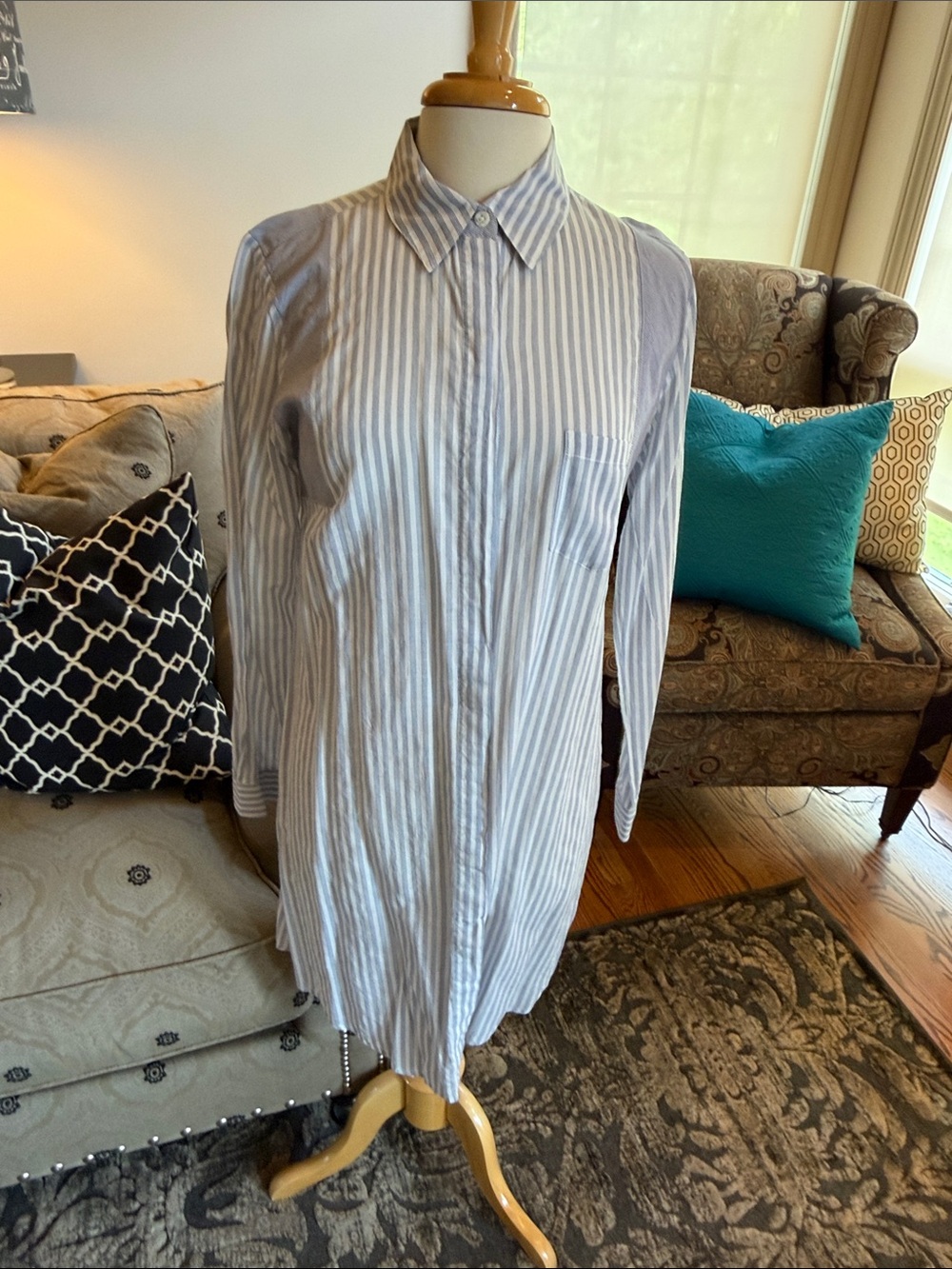 Cabi Women’s Blue and White Striped Shirt Dress